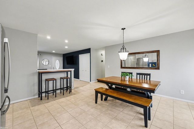 50151 Mile End Drive, Utica, MI 48317