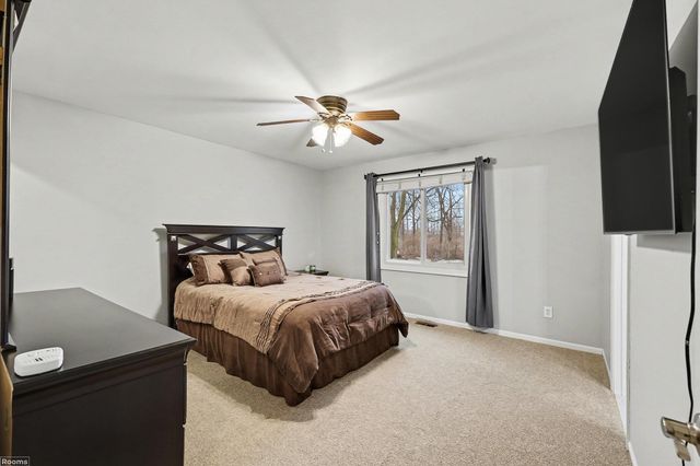 50151 Mile End Drive, Utica, MI 48317