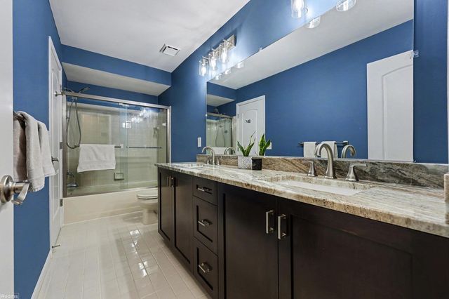 50151 Mile End Drive, Utica, MI 48317