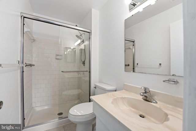 2432 WINDBREAK DR, Alexandria, VA 22306