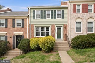 2432 WINDBREAK DR, Alexandria, VA 22306