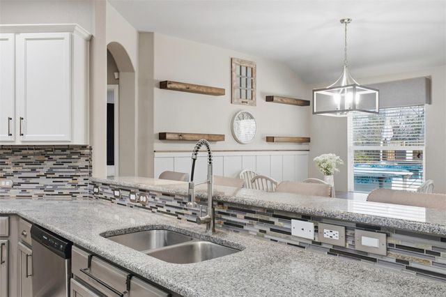 519 River Bluff CIR, Georgetown, TX 78626