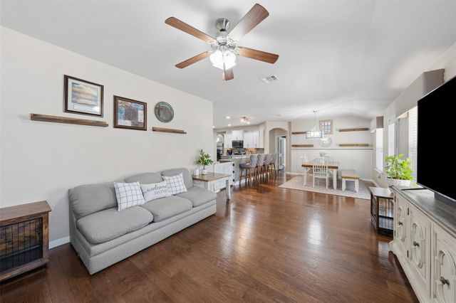 519 River Bluff CIR, Georgetown, TX 78626