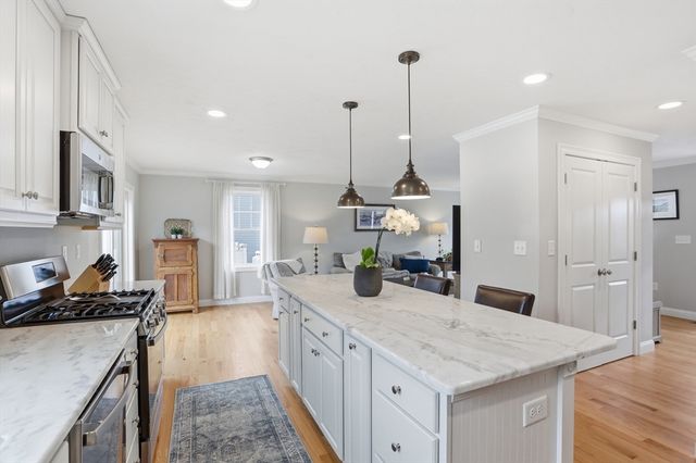 175 Rangeway Road, Billerica, MA 01862