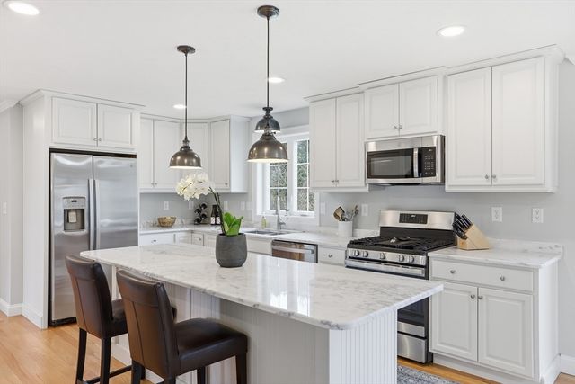 175 Rangeway Road, Billerica, MA 01862