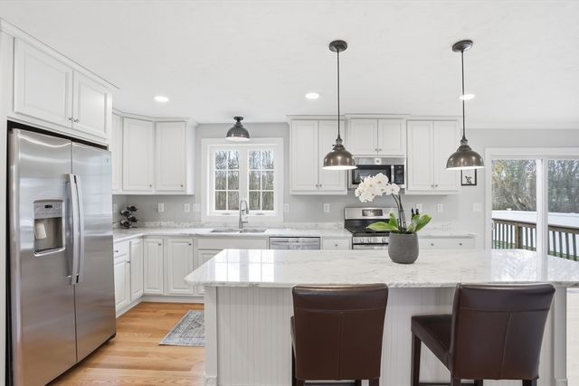 175 Rangeway Road, Billerica, MA 01862