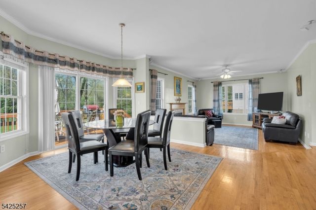 5 Emmons Ct, Bridgewater Twp., NJ 08807