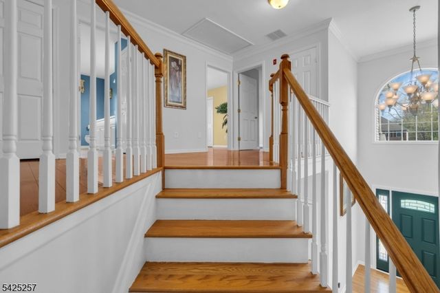 5 Emmons Ct, Bridgewater Twp., NJ 08807