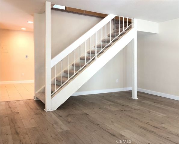 22304 Devonshire Street 4, Chatsworth, CA 91311