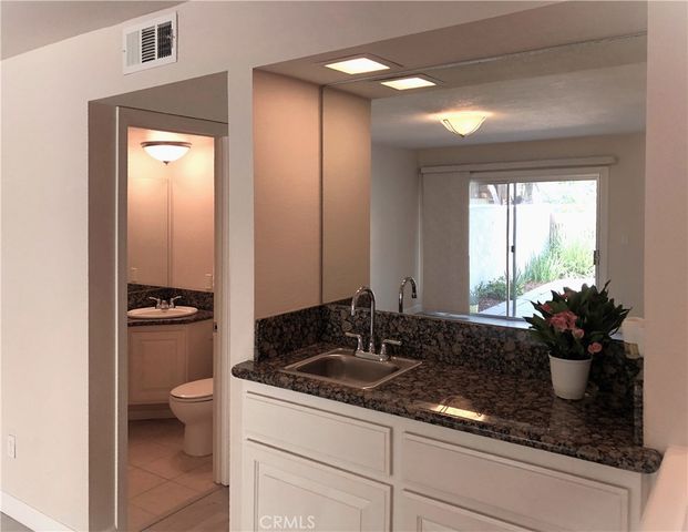 22304 Devonshire Street 4, Chatsworth, CA 91311