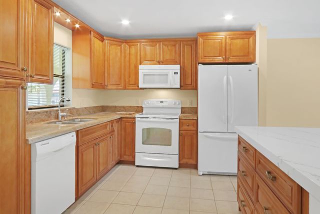 717 S Us Hwy 1 712, Jupiter, FL 33477