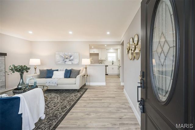 9612 Myra Court, Affton, MO 63123