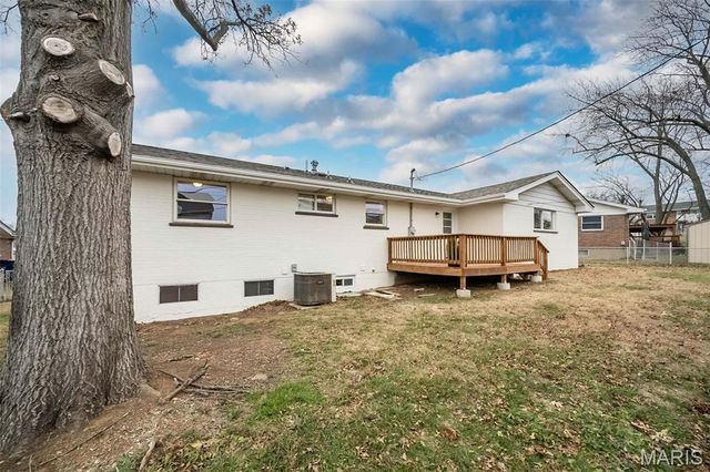 9612 Myra Court, Affton, MO 63123