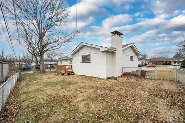 9612 Myra Court, Affton, MO 63123