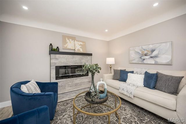 9612 Myra Court, Affton, MO 63123