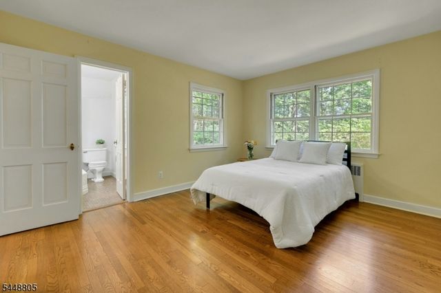 39 Lookout Rd, Mountain Lakes Boro, NJ 07046