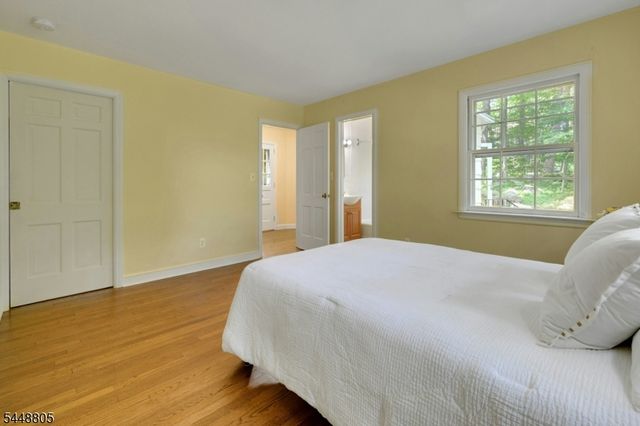 39 Lookout Rd, Mountain Lakes Boro, NJ 07046