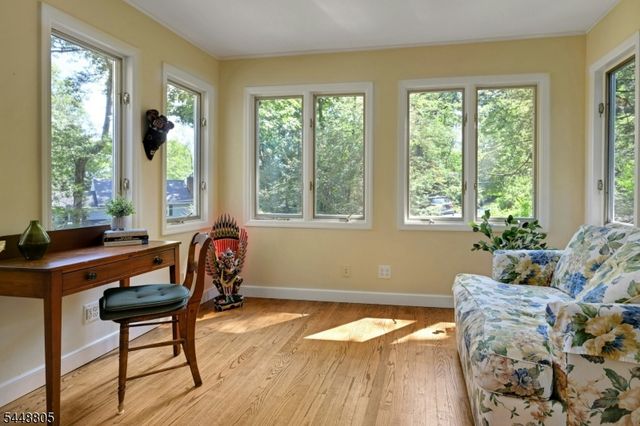 39 Lookout Rd, Mountain Lakes Boro, NJ 07046