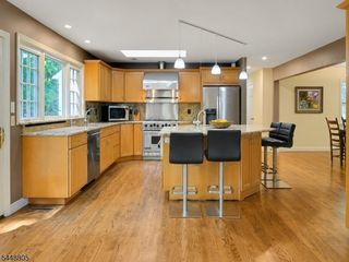 39 Lookout Rd, Mountain Lakes Boro, NJ 07046