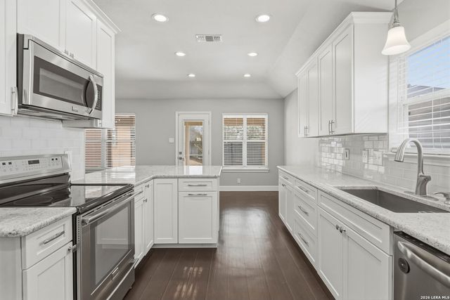 8106 Heritage Park, San Antonio, TX 78240