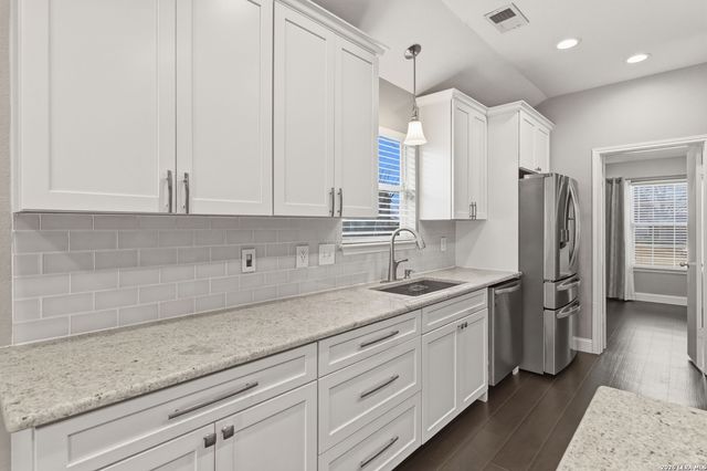 8106 Heritage Park, San Antonio, TX 78240