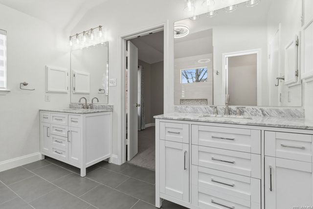 8106 Heritage Park, San Antonio, TX 78240