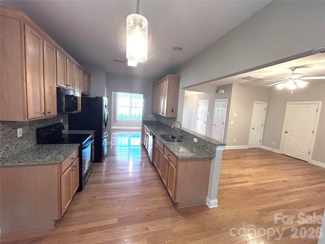 4460 Coventry Row Court, Charlotte, NC 28270