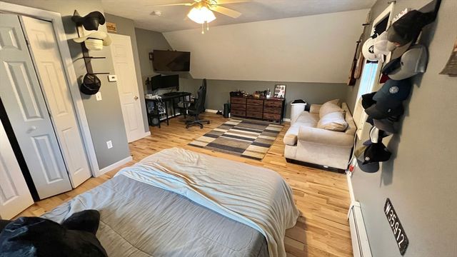 42 Mechanic St, Palmer, MA 01069