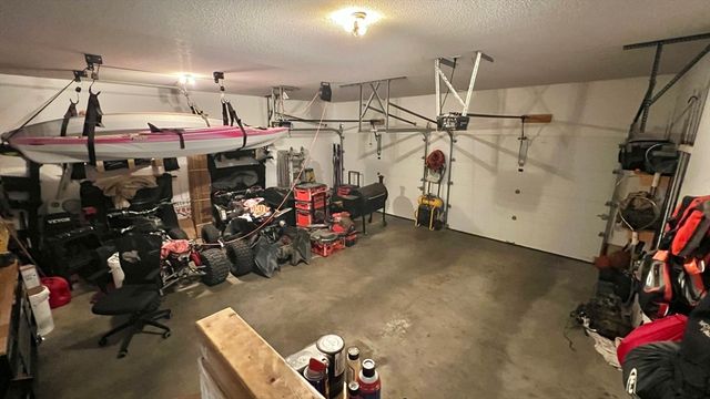 42 Mechanic St, Palmer, MA 01069