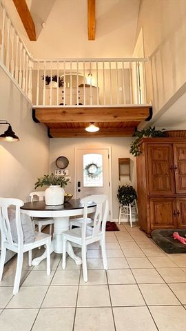 42 Mechanic St, Palmer, MA 01069