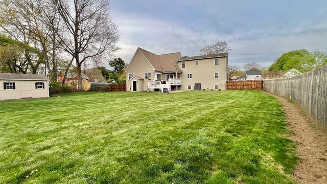 42 Mechanic St, Palmer, MA 01069