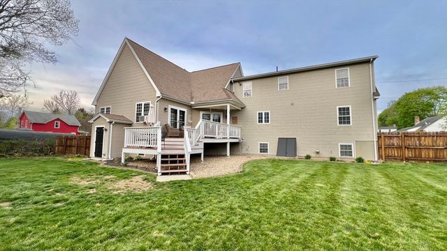42 Mechanic St, Palmer, MA 01069