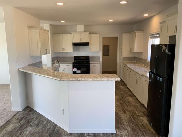 26 Manzano Street, Moriarty, NM 87035