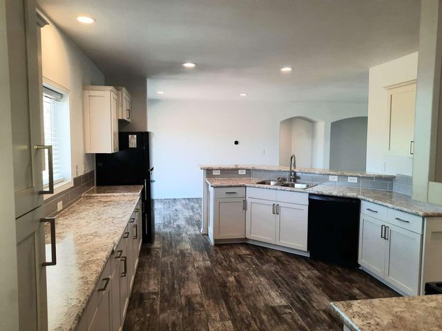 26 Manzano Street, Moriarty, NM 87035