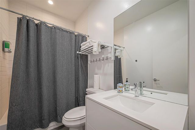 3513 Bell Street, Houston, TX 77003