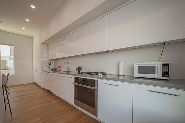 3513 Bell Street, Houston, TX 77003
