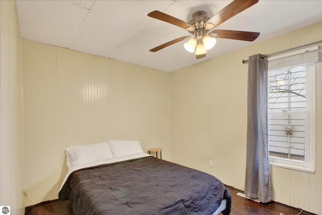 1815 W Genesee, Saginaw, MI 48602