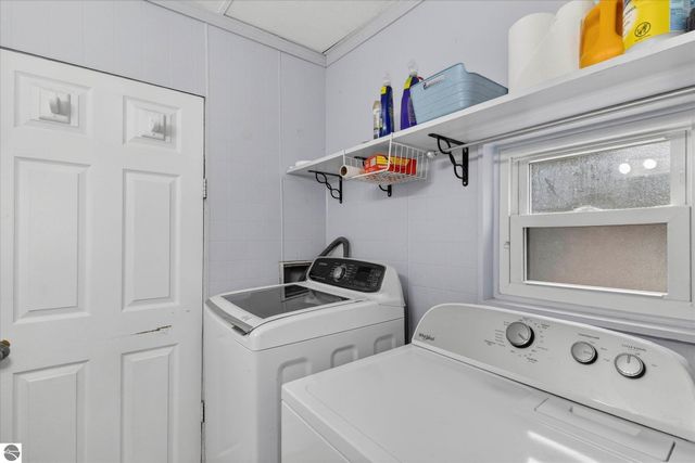 1815 W Genesee, Saginaw, MI 48602