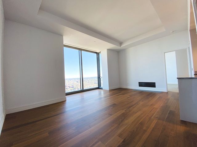 1 Dalton St 3608, Boston, MA 02115