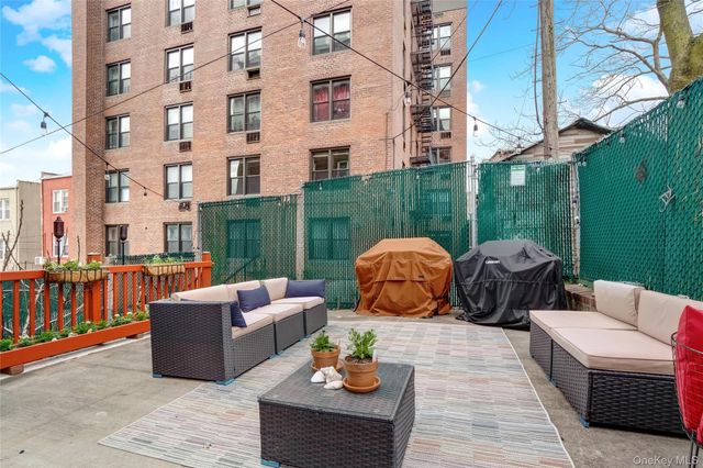 50-22 40th Street 4D, Sunnyside, NY 11104