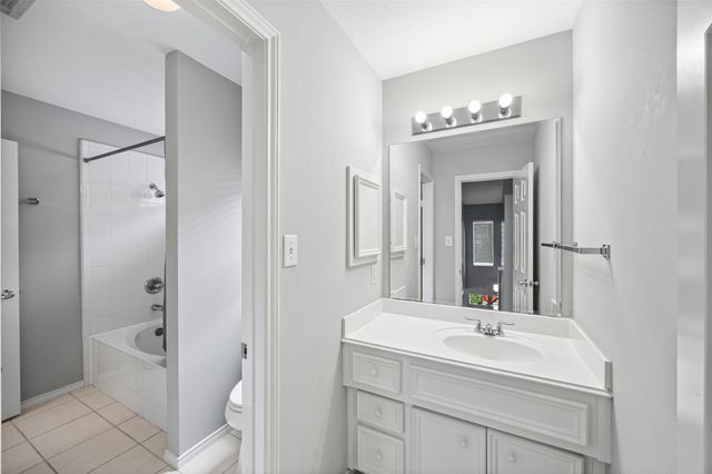 1530 Sutton Street, Houston, TX 77006