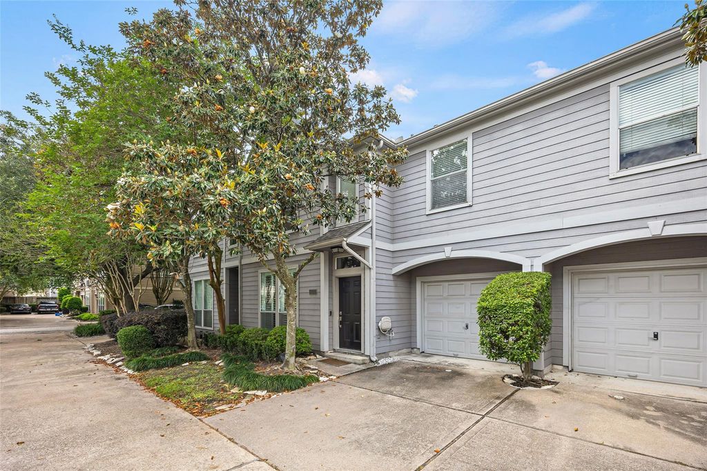 1530 Sutton Street, Houston, TX 77006