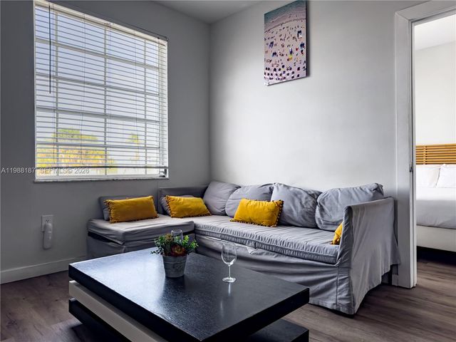 750 Collins Ave 302, Miami Beach, FL 33139