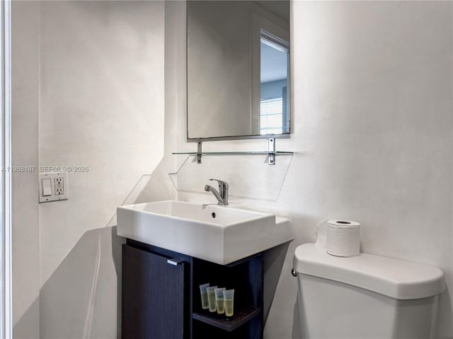 750 Collins Ave 302, Miami Beach, FL 33139