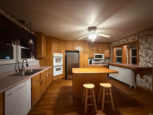 221 N 3rd Street, Decatur, IN 46733