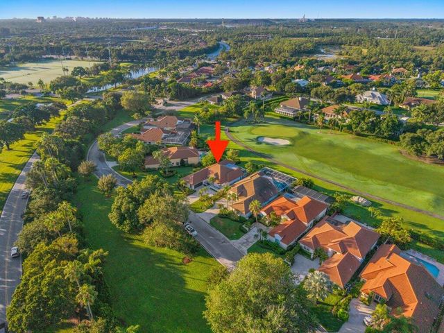 107 Golfview Court, Palm Beach Gardens, FL 33418
