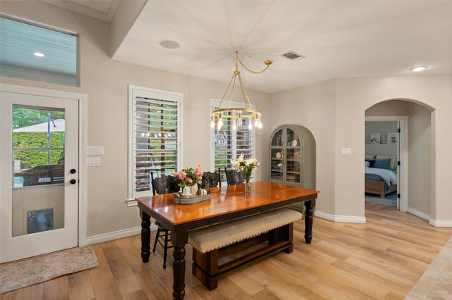 102 Lazy Springs Drive, Montgomery, TX 77356