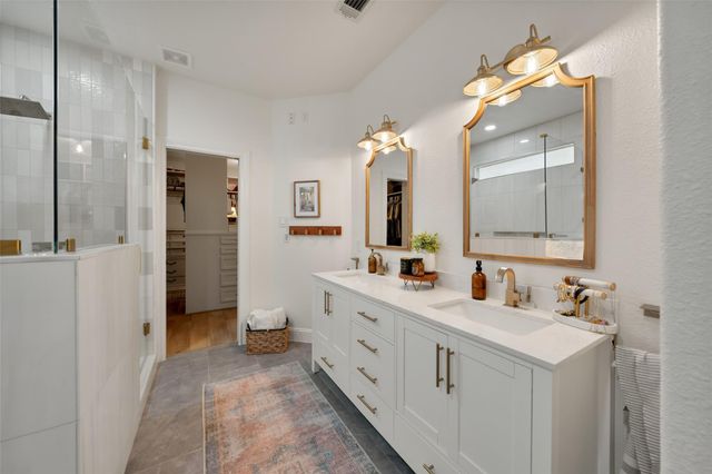 102 Lazy Springs Drive, Montgomery, TX 77356