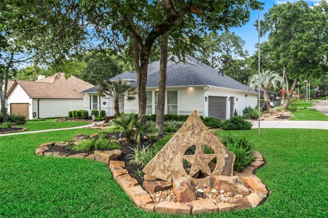 102 Lazy Springs Drive, Montgomery, TX 77356