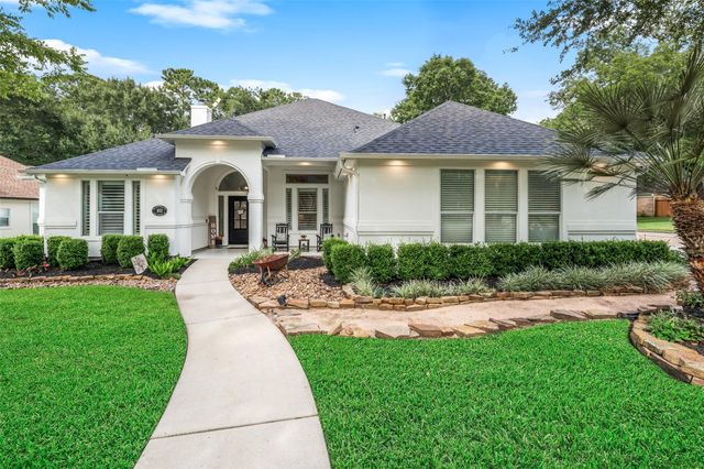 102 Lazy Springs Drive, Montgomery, TX 77356